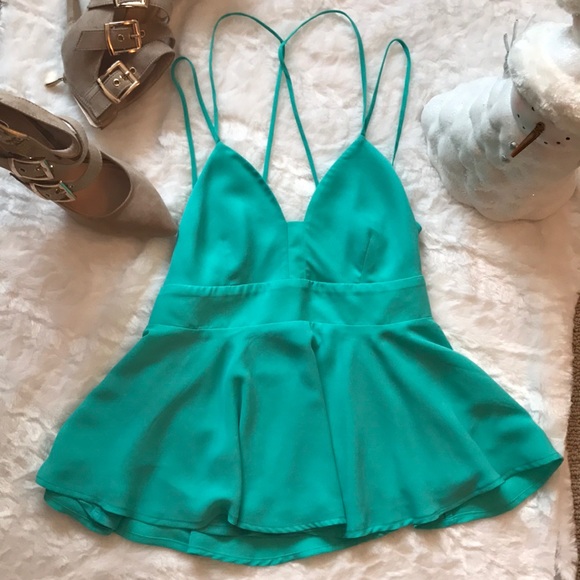 🎉SALE🎉EXPRESS Beautiful blouse💕❄️ - Picture 1 of 8